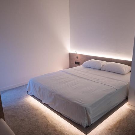 Bloom Suites Pristina Eksteriør bilde