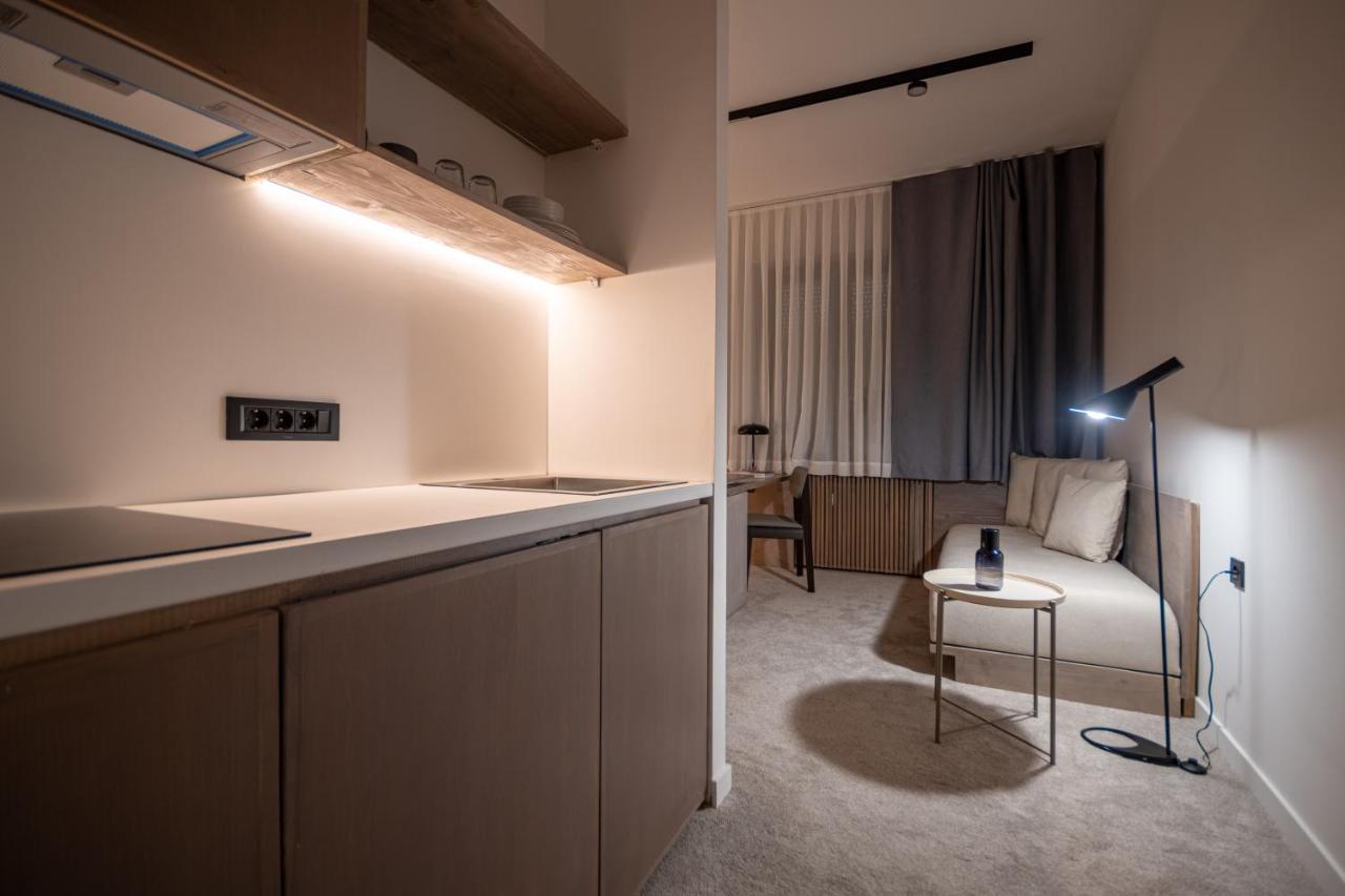 Bloom Suites Pristina Eksteriør bilde