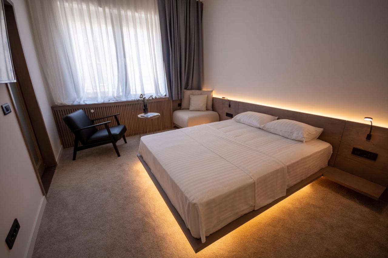 Bloom Suites Pristina Eksteriør bilde