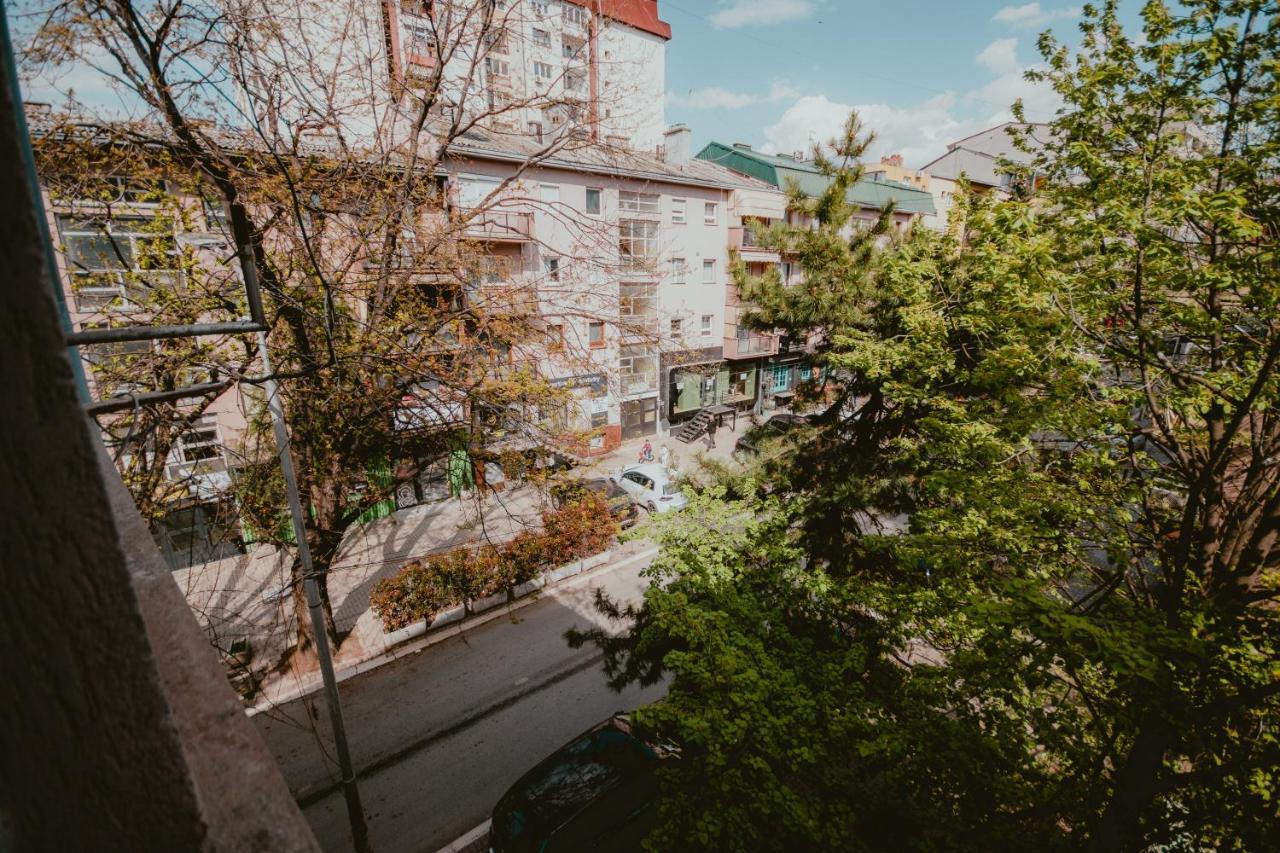 Bloom Suites Pristina Eksteriør bilde