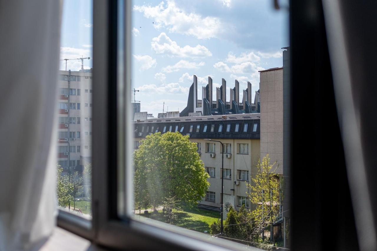 Bloom Suites Pristina Eksteriør bilde