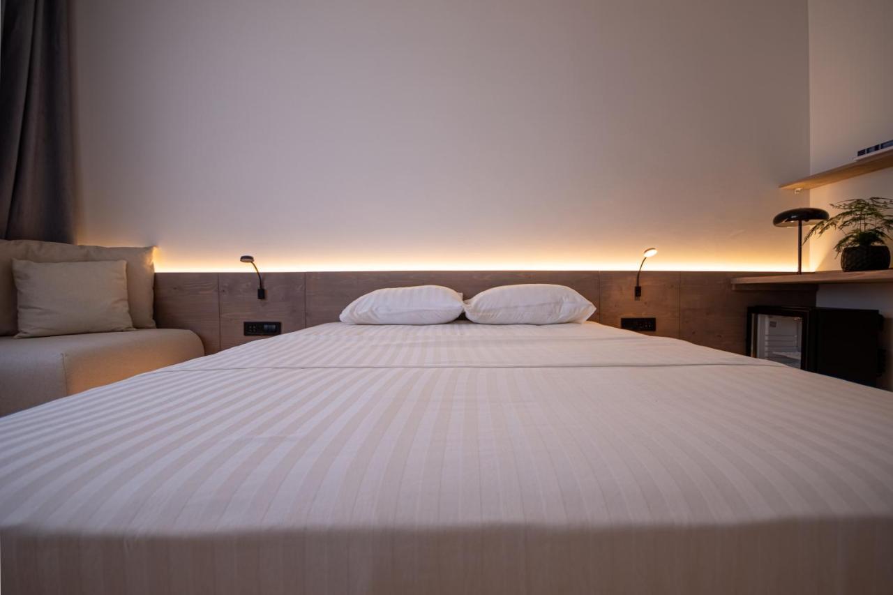Bloom Suites Pristina Eksteriør bilde