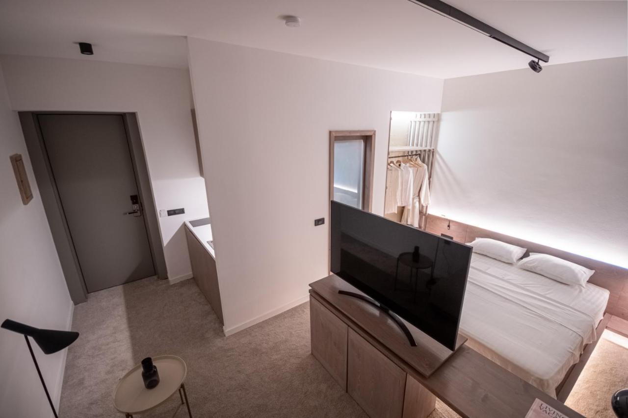 Bloom Suites Pristina Eksteriør bilde